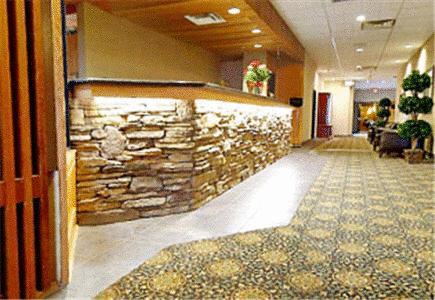 Border Inn & Suites Lloydminster Bagian luar foto